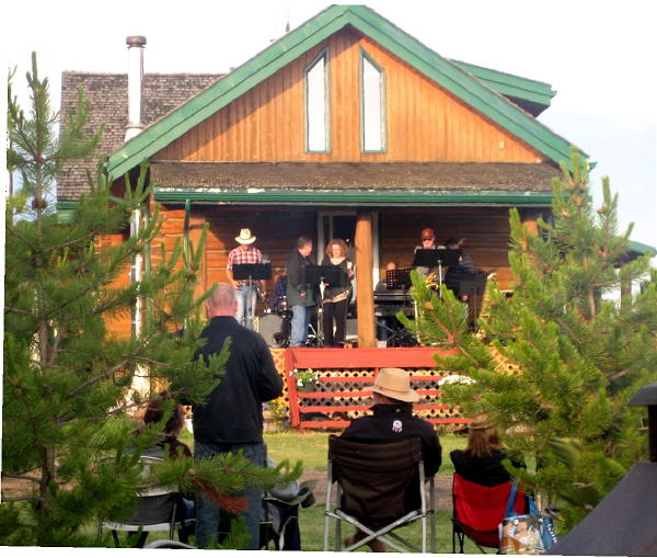 Click to see a Jazz band performance