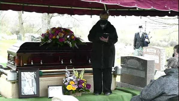FranGraveside.jpg